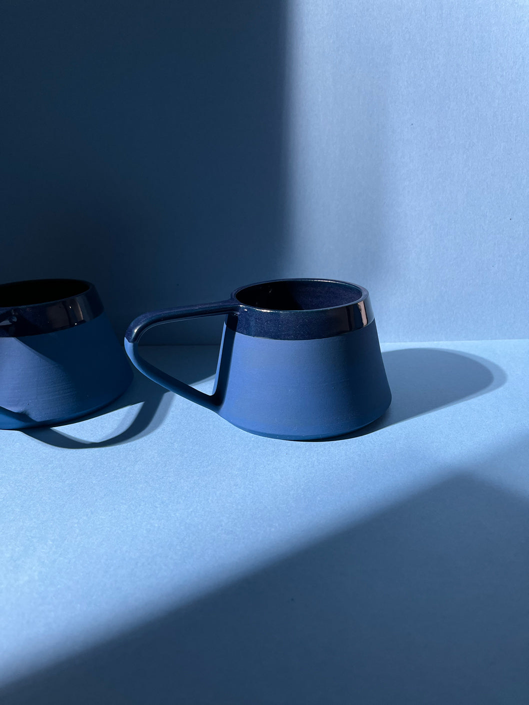Noche Angled Mug