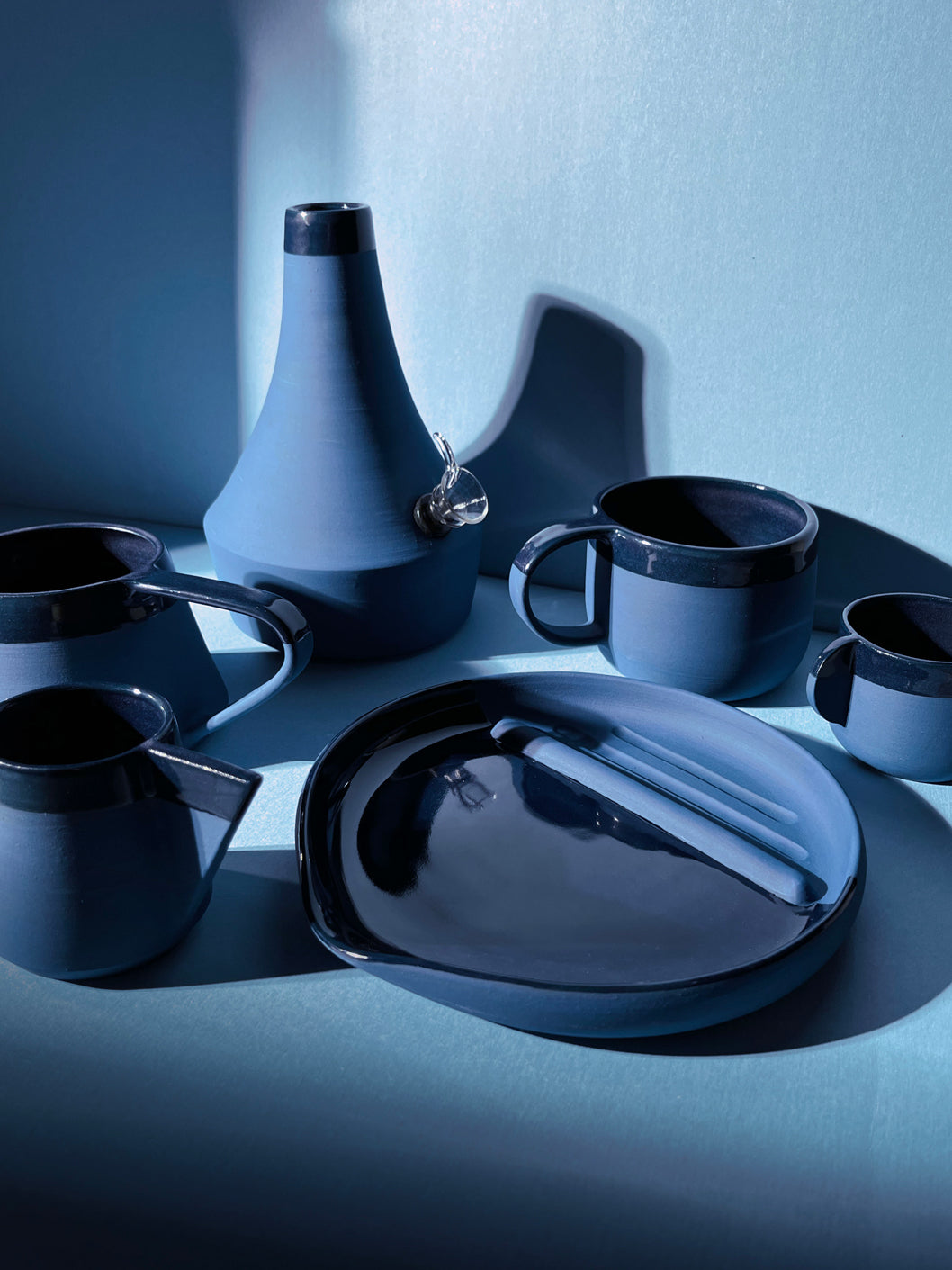 Noche Angled Mug