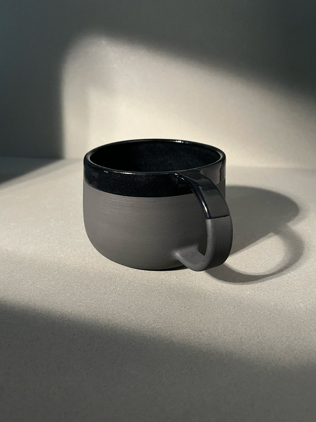 Onyx Rounded Mug