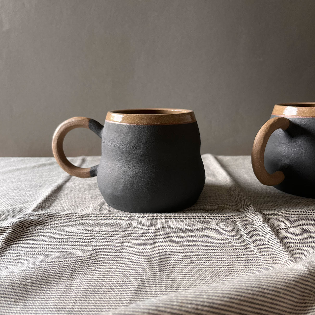 Sombra Baza Mug - B