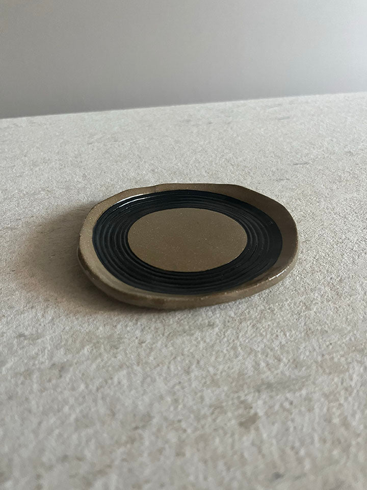 Aether Noir Petit Plat