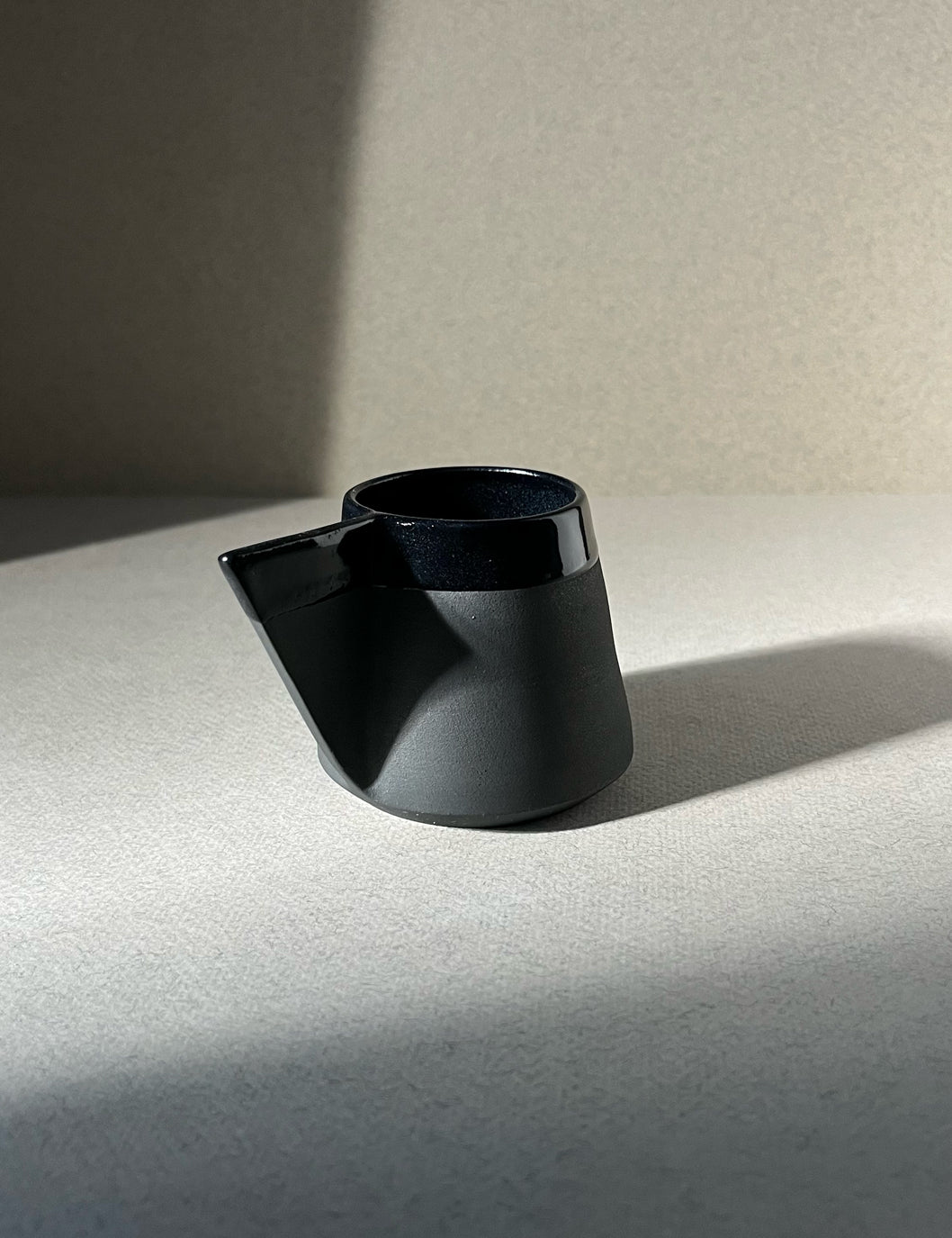 Onyx_AngledEspresso_3.jpg