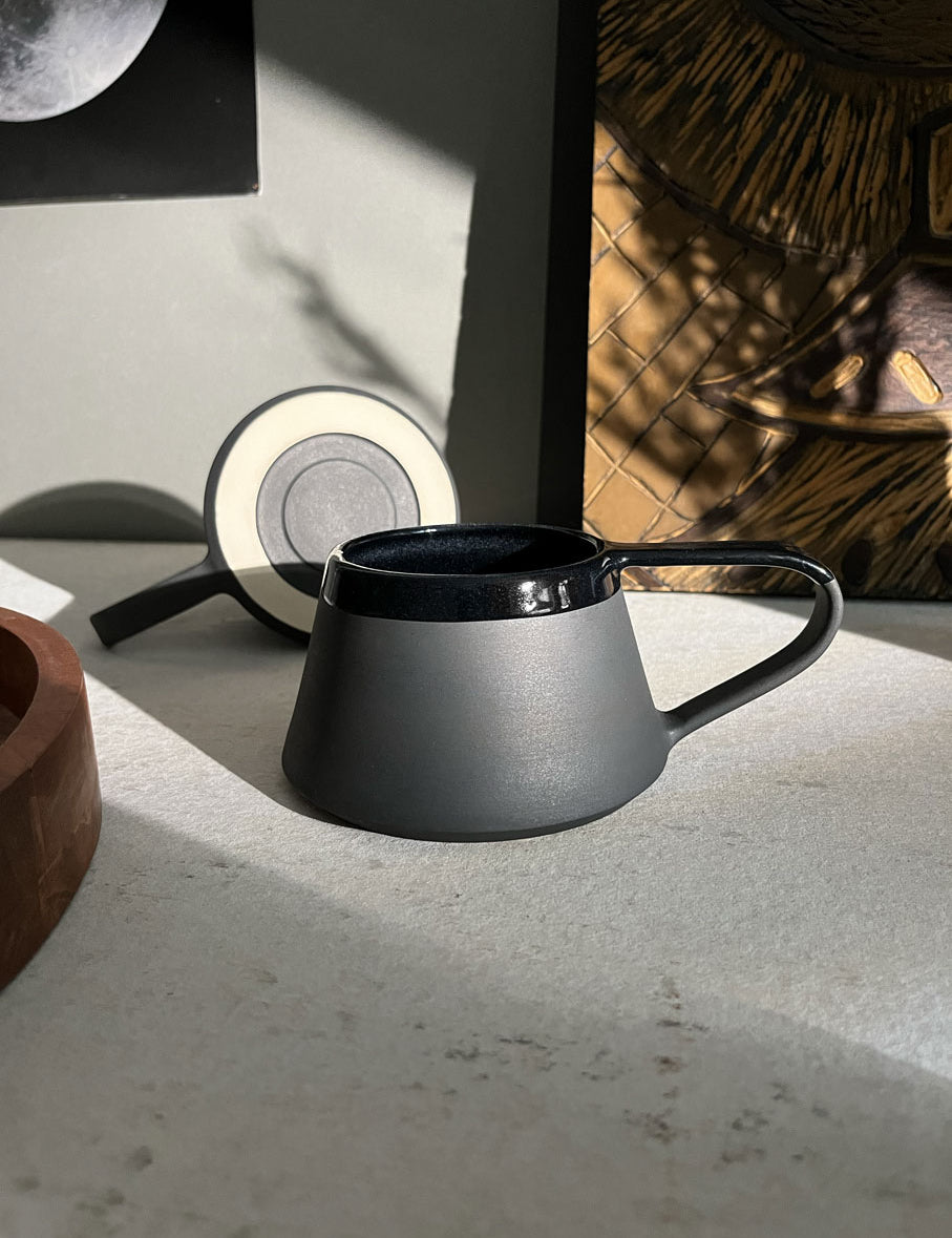 Onyx_AngledMug_16.jpg
