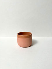 Taza de espresso fruncida