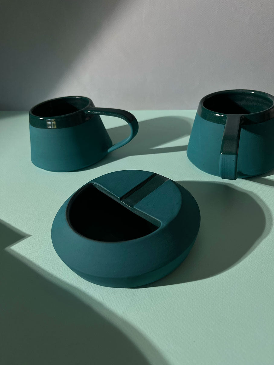 Taza en ángulo de ftalo