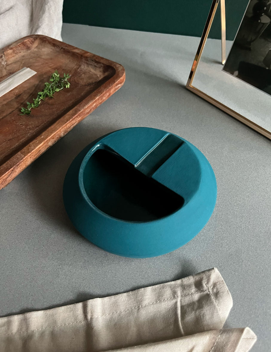 Phthalo_Ashtray_13.jpg