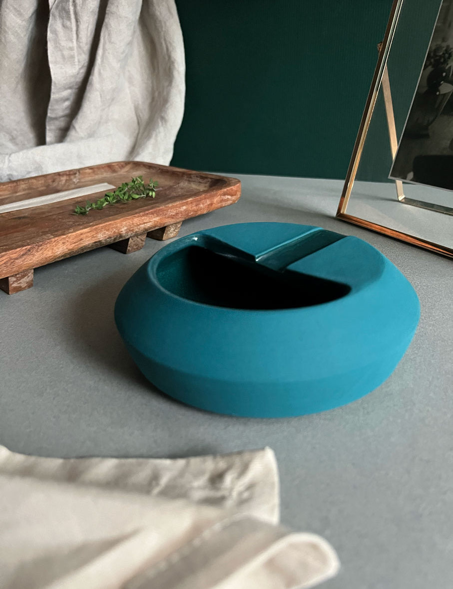 Phthalo_Ashtray_14.jpg