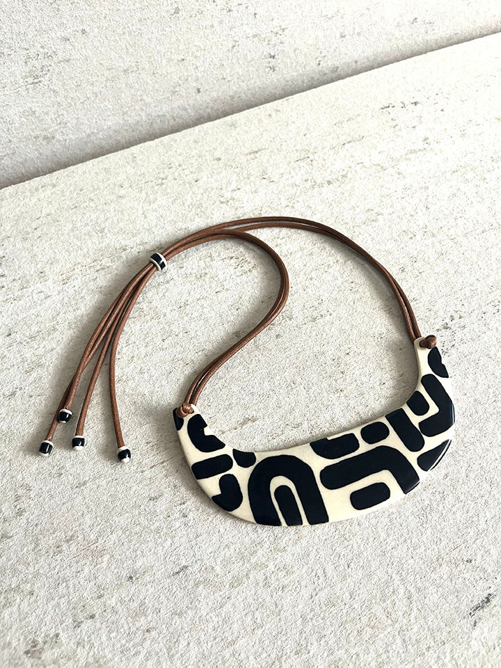 Runa Gorget